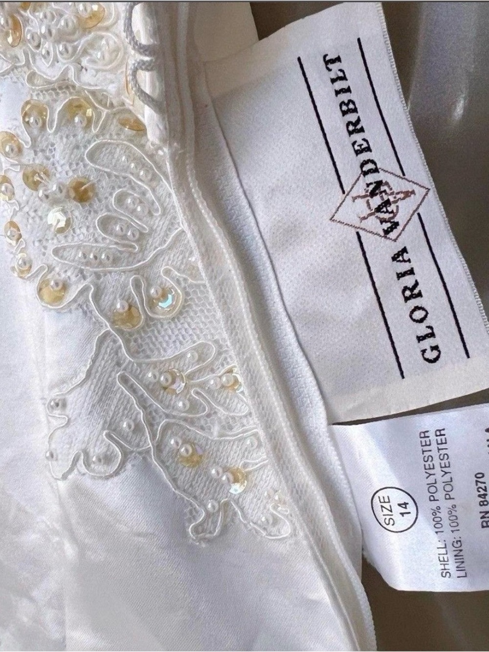 Gloria Vanderbilt Ivory Wedding Dress